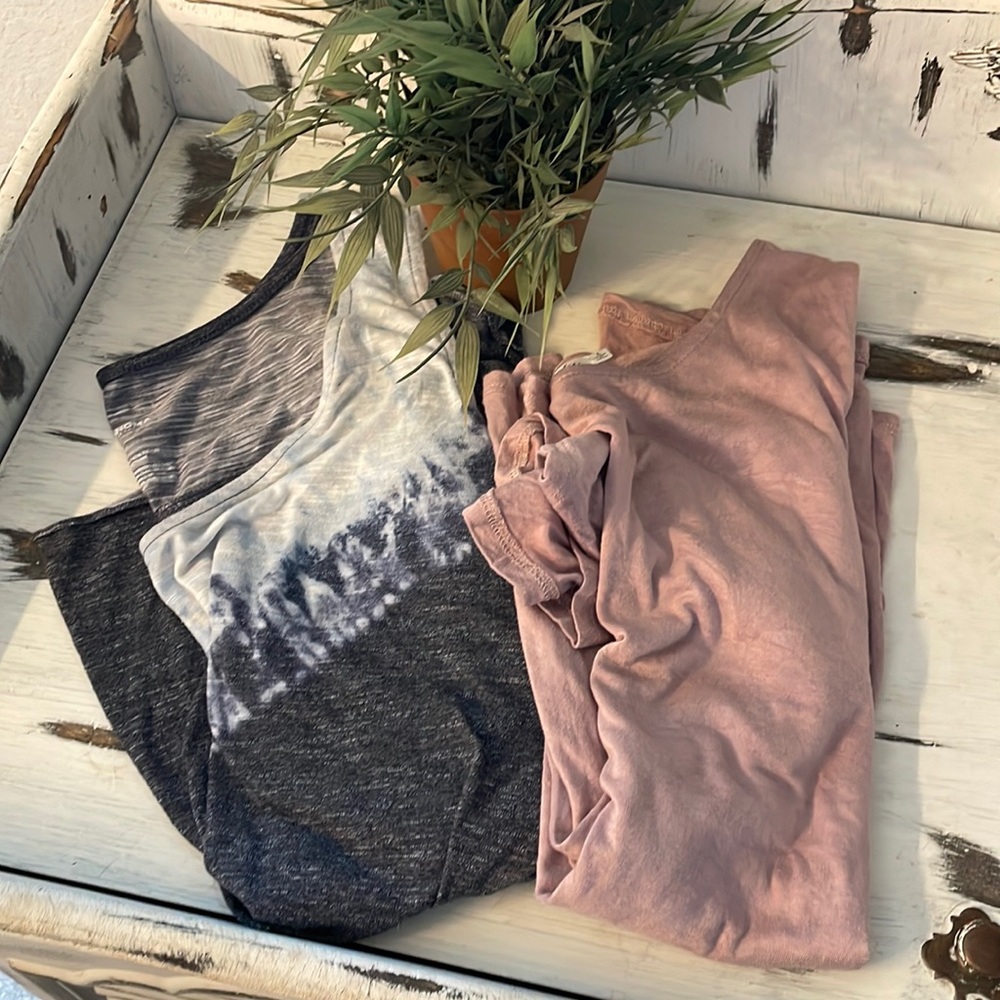 Cold Shoulder Top Bundle